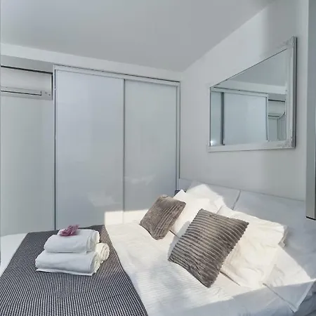 Apartamento Brand New S & U *