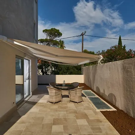 Brand New S & U Appartement