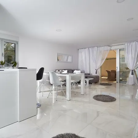 Brand New S & U Apartment Dubrovnik